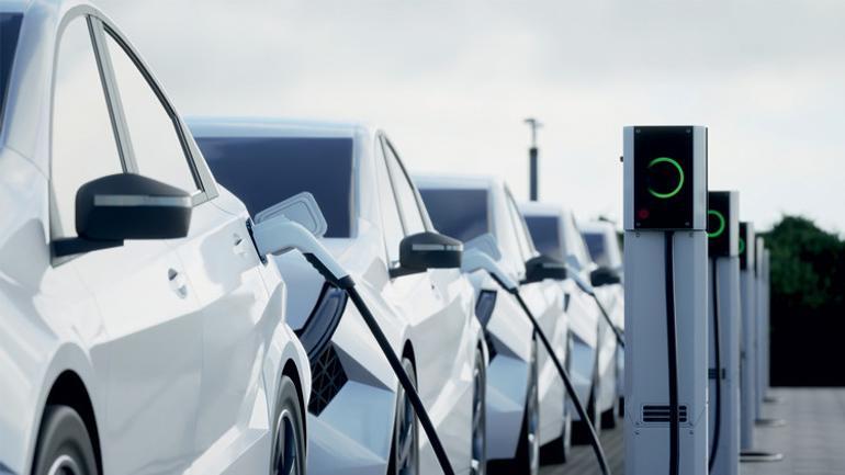 6 araca 1 soket düşüyor... ‘Şarj ağında Avrupa’dan iyiyiz’