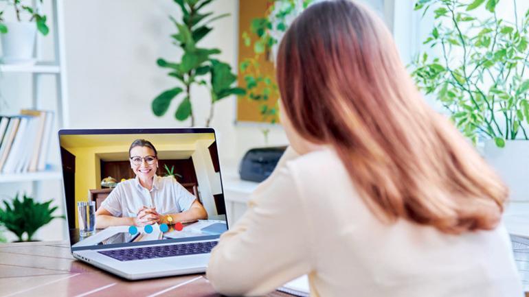 Sosyal medyadaki danışmanlara vergi takibi başladı: Yaşam koçları Maliye’nin radarına takıldı
