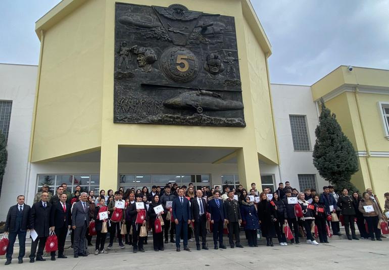 Milli Savunma Bakanlığı, savunma sanayisindeki yerli ve milli ürünleri öğrencilere tanıttı