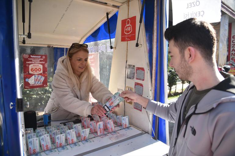 Milli Piyango Yılbaşı biletlerine yoğun ilgi... 600 milyon liralık rekor ikramiye