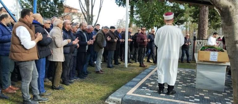 Kızının sevgilisi tarafından başından vurularak öldürülen kadın toprağa verildi