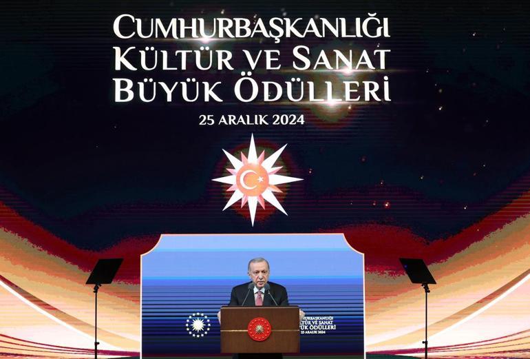 Cumhurbaşkanı Erdoğandan açıklamalar: Kültür-sanat insanlarımıza destek olmaya devam edeceğiz