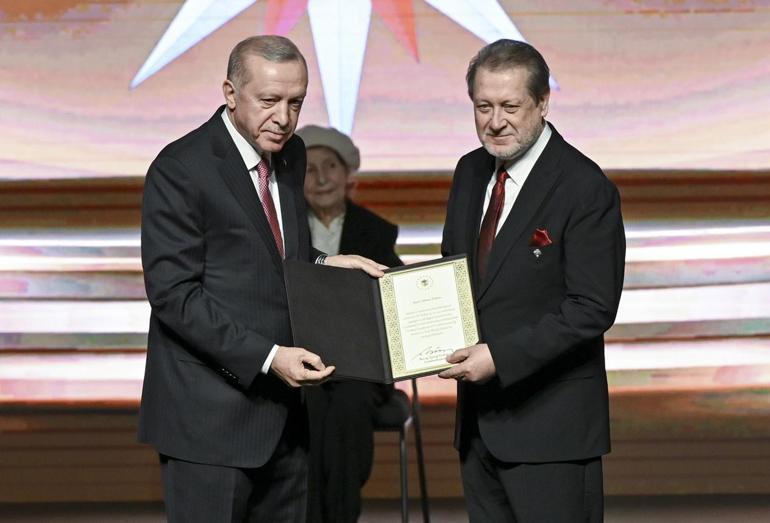 Cumhurbaşkanı Erdoğandan açıklamalar: Kültür-sanat insanlarımıza destek olmaya devam edeceğiz