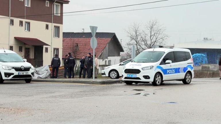 Pencereden görünce gözü döndü Ev sahibi, kiracısını silahla kovalayıp vurdu