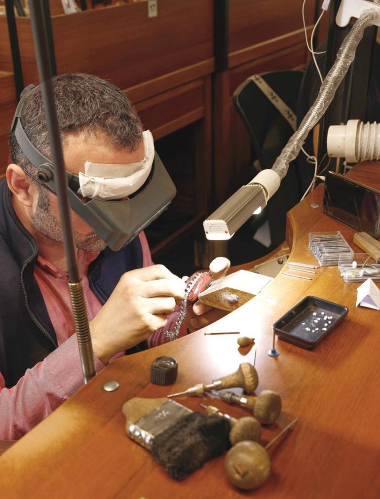 Takıda altın ve taş azaldı gösteriş arttı