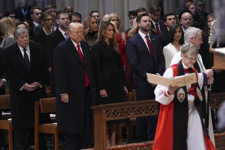 Gergin dua töreni: Trumpı öfkelendiren piskopos İğrenç dedi ve özür beklediğini açıkladı