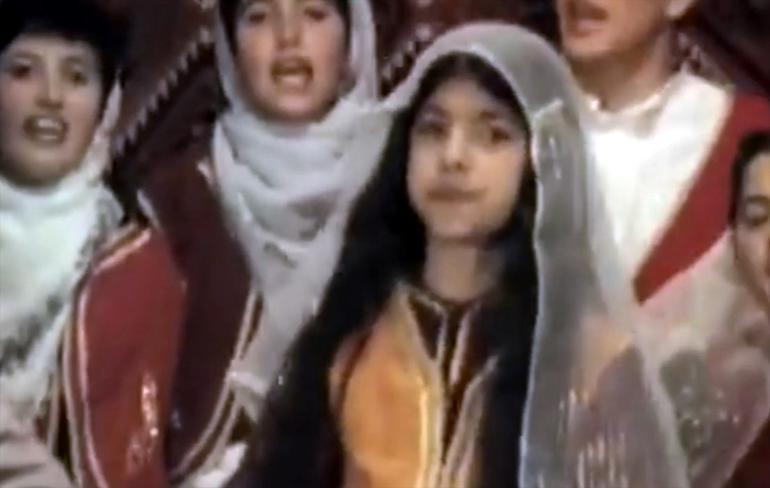 Vanlı müzik öğretmeninin 41 yıl önce seslendirdiği türkü sosyal medyada gündem oldu