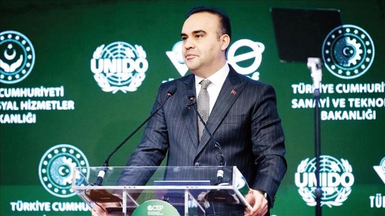 Sanayi ve Teknoloji Bakanı 2025 hedeflerini açıkladı... Sanayide 2 milyar dolarlık paket yolda