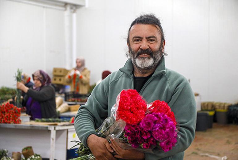 Sevgililer Günü için Antalya’dan 30 ülkeye çiçek ihracatı