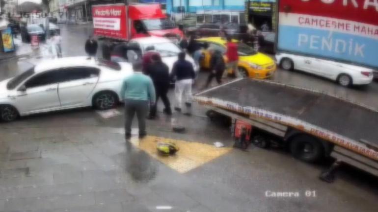 Dikiz aynasını kıran kuryeyi otomobiliyle ezmişti... İlk ifadesi ortaya çıktı Gözü dönmüş sürücü tutuklandı