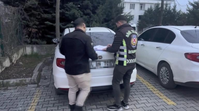 Aracında usulsüz çakar kullanan sosyal medya fenomeni Yakışıklı güvenlik cezadan kurtulamadı