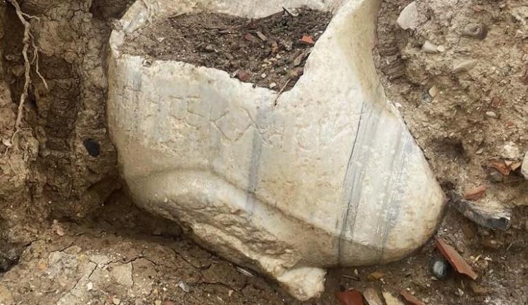 Bir vatandaş fark etti: Dalgalar aşındırınca hazine ortaya çıktı