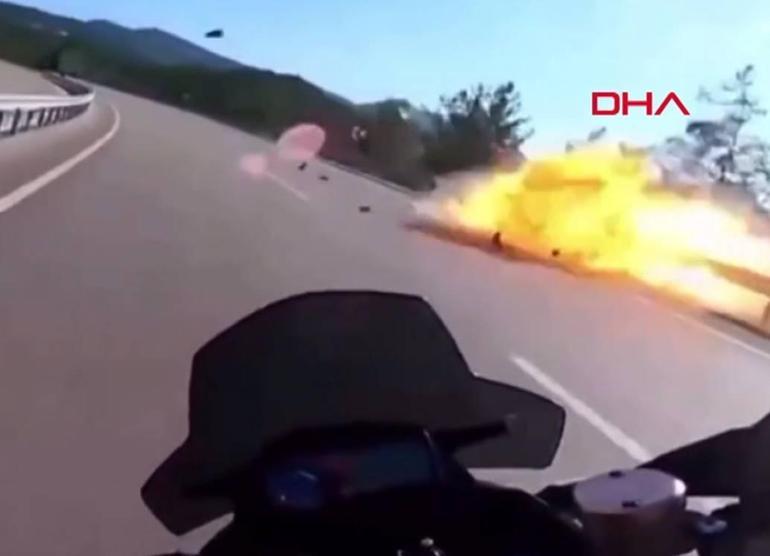 Polis memuru hayatını kaybetmişti Feci kazanın görüntüsü ortaya çıktı... Cuma gitti, Cuma gitti