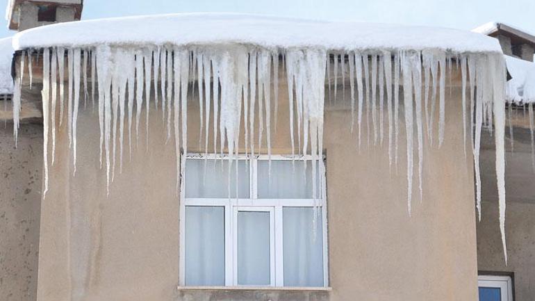 Son dakika: Meteorolojiden yeni kar uyarısı Donduk daha da donacağız: Yılın en soğuk akşamı bugün... Okullar tatil mi