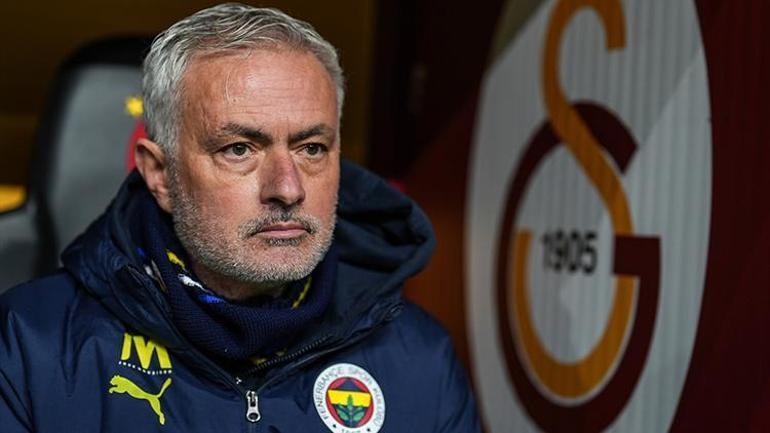 Incident sans précédent lors de la cérémonie précédant le match Galatasaray - Fenerbahçe