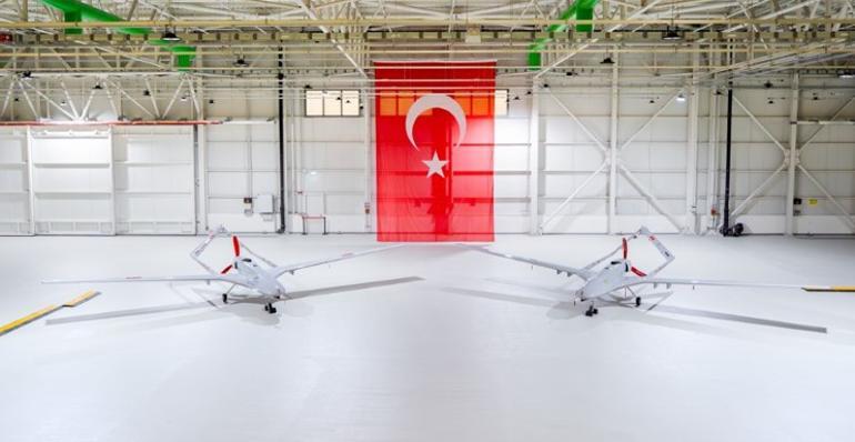 Jandarmanın semalardaki gözü bayrağı devretti... Yeni Bayraktar TB2 hediye edildi