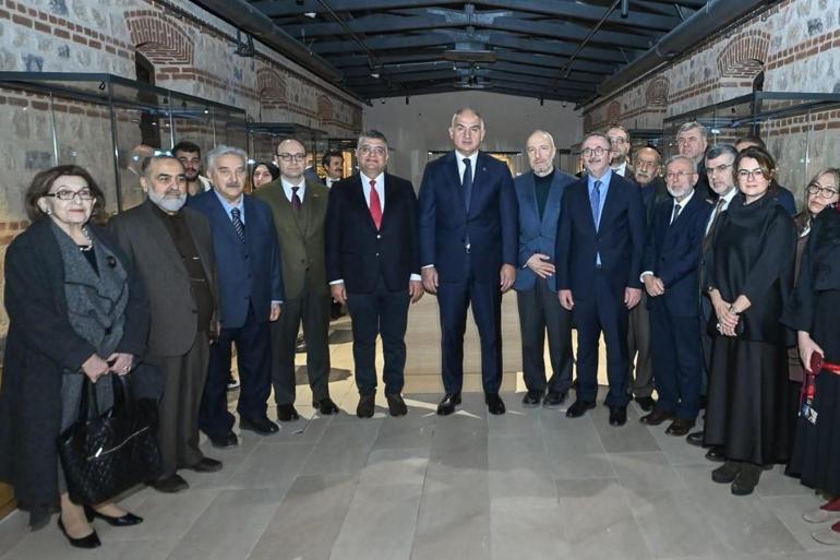 Sultanların Mushafları özel sergisi Rami Kütüphanesinde açıldı