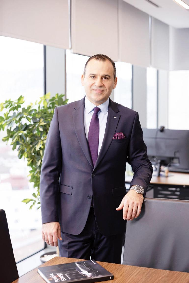 Güney Koreli Hyundai Türkiye’deki fabrikasında 2026’dan itibaren elektrikli model üretecek... İzmit’e elektrikli otomobil yatırımı