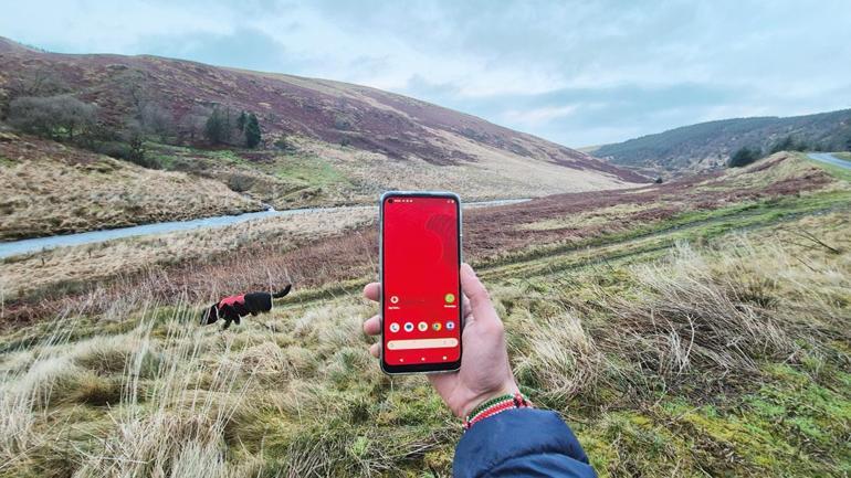 Dünyanın en büyük teknoloji şovu Barcelona’da başladı... Yapay zekâ fuarı ele geçirdi