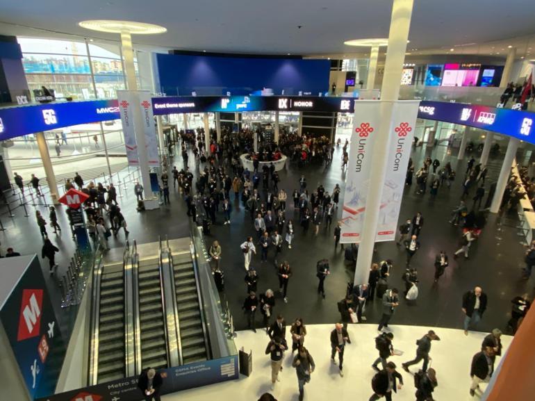 MWC 2025’e damga vurdular: Yapay zeka ve Çinli markalar