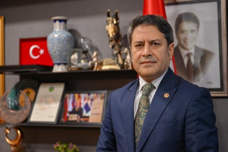 Büyük dedesi Osmanlı subayıydı... ABDli Ermeni avukat Türk vatandaşlığı aldı | Bugün hayatımın en mutlu günü