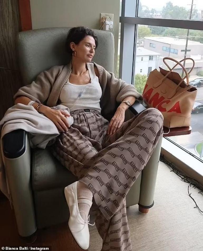 Kanser ondan bir tek saçlarını alabildi… Umudu ve cesareti hiç kırılmadı