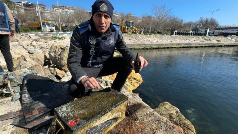 Avcılarda denizin dibinde temizlik yapıldı, çıkan malzeme ekipleri şaşkına çevirdi