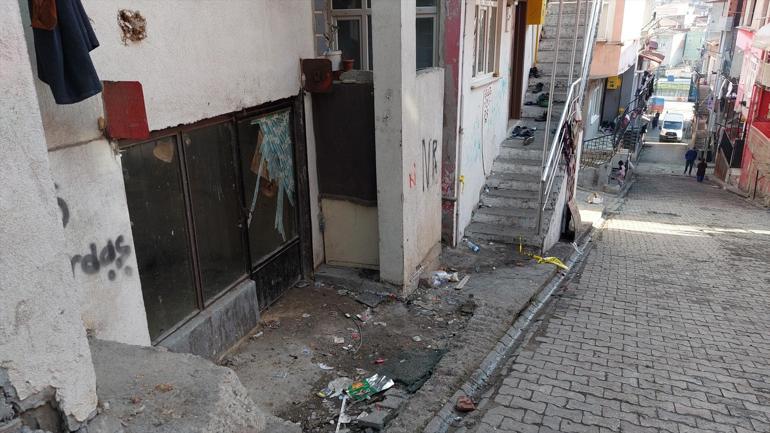 Vahşet bodrumu Yaşlılık maaşını almak için evden çıkmıştı, 4 gün sonra cesedi bulundu... Kızının feryatları sokakta yankılandı