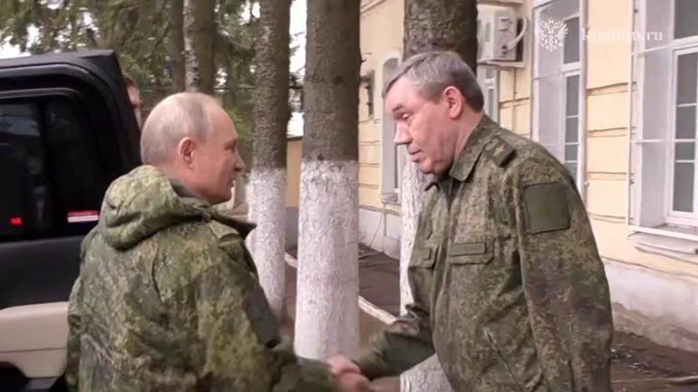 Putinden Rus ordusuna: Kursku bir an önce alın