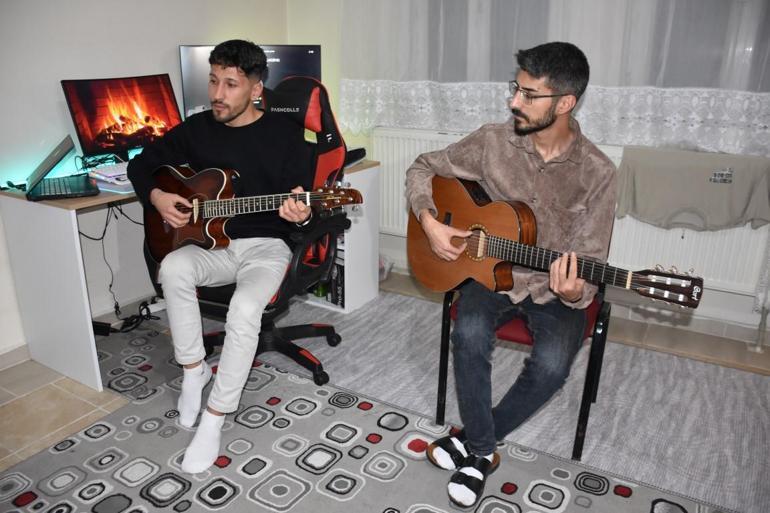 Müzisyenin ramazan davulcusuyla yakaladığı ritmi milyonlar izliyor