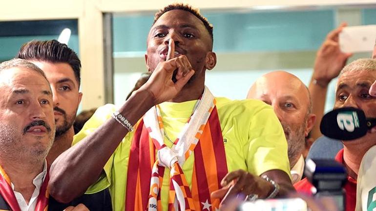 Victor Osimhenden Galatasaray ve şampiyonluk açıklaması: Bu kulübe verecek çok şeyim var Benim için en önemlisi burada şampiyon olmak