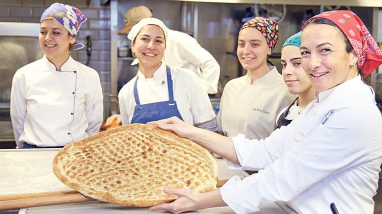 Eşit mutfakların kahramanları