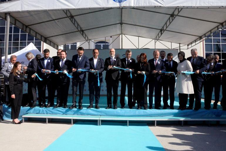 Çalışma ve Sosyal Güvenlik Bakanı Işıkhan: Herkese birinci sınıf sağlık hizmeti sunan tek ülkeyiz