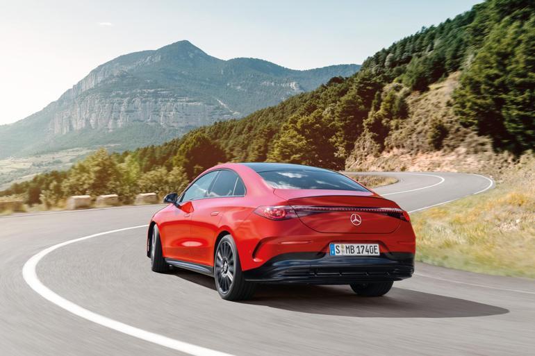 Mercedes-Benz’in yapay zekâlı yeni CLA’sı sürücülerin ruh halini anlayacak... Direksiyona yapay zekâ geçti