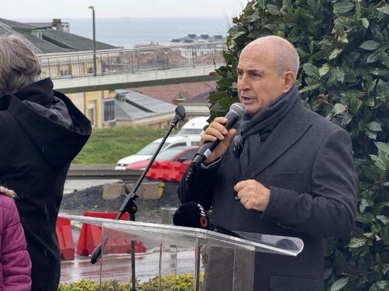 İstanbulda duygulandıran olay: 10 yaşındaki kız çocuğu o anda gözyaşlarına boğuldu