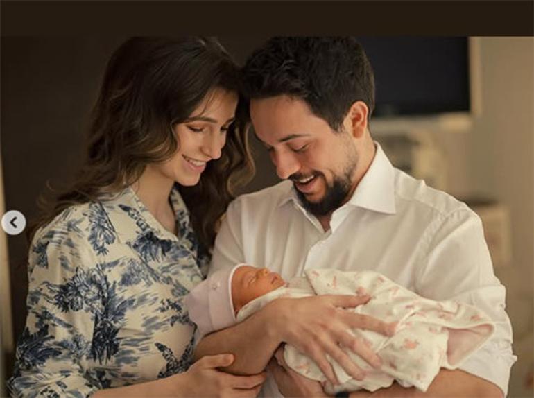 Nihayet anneciğinin kucağında… Sevgili karıcığım… Varlığın hayatıma sevinç getiriyor!