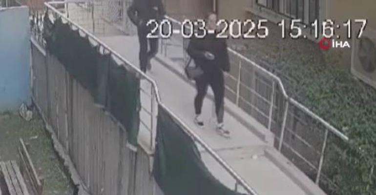 İstanbulda yaşandı Genç kadın çığlık çığlığa yardım istedi... Kâbus dolu anlar kamerada