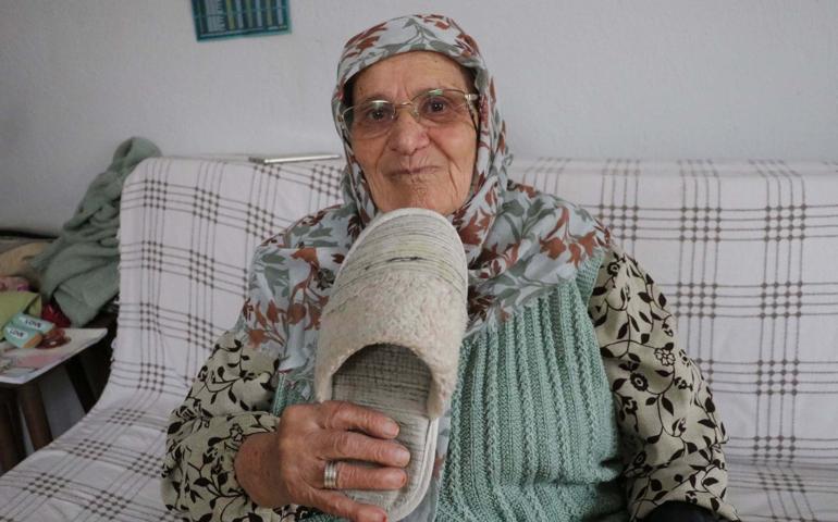 Birbirlerinden şikayetçi olmadılar ancak kamu davası açıldı Torununa vurduğu terlik silah sayıldı... İşte cezası