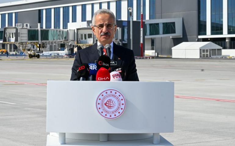 Bakan Uraloğlu: Antalya Havalimanı yolcu kapasitesi en yüksek 2. havalimanı olacak