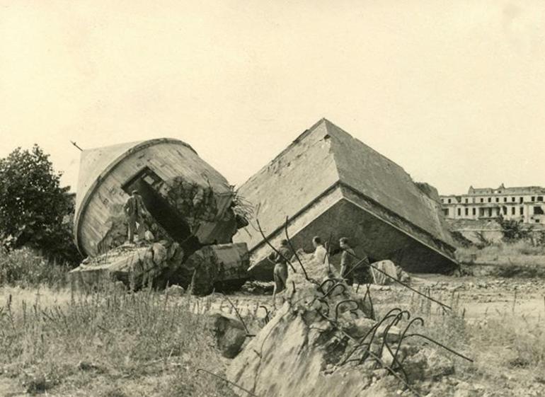 80 yıl önce bugün o kapının arkasında ne yaşandı Kanıtlar yıllarca gizlendi, komplo teorilerinin sonu gelmedi... Korkunç, uğursuz bir yerdi