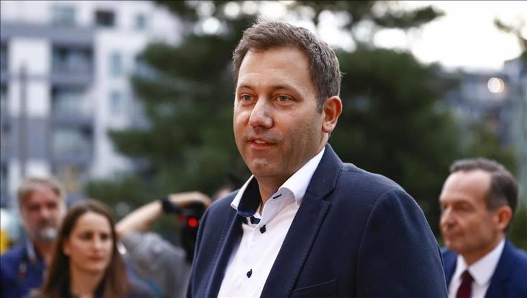 Almanya'daki yeni hükümdarların bakanları beldi