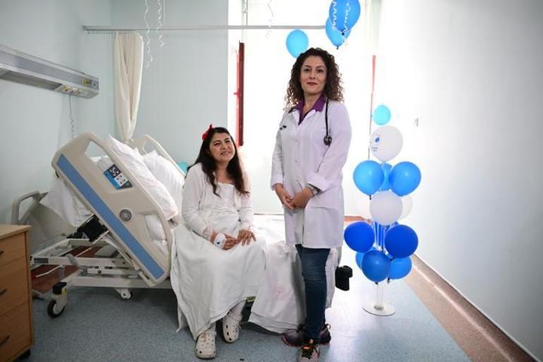 Türkiyede ilk kez gerçekleşti: Genç kadın doktorların risk uyarısını göze aldı, en büyük hayaline kavuştu