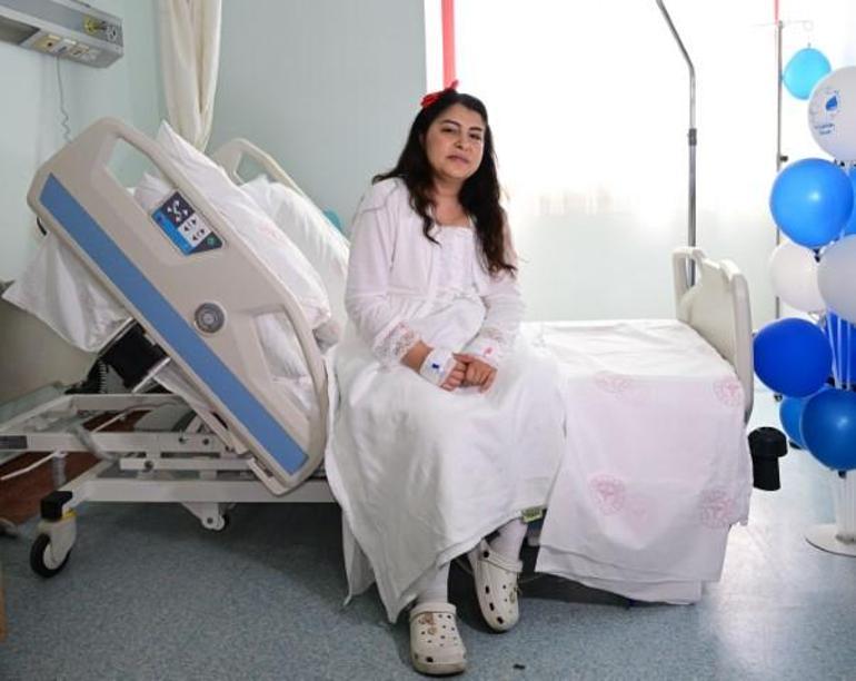 Türkiyede ilk kez gerçekleşti: Genç kadın doktorların risk uyarısını göze aldı, en büyük hayaline kavuştu