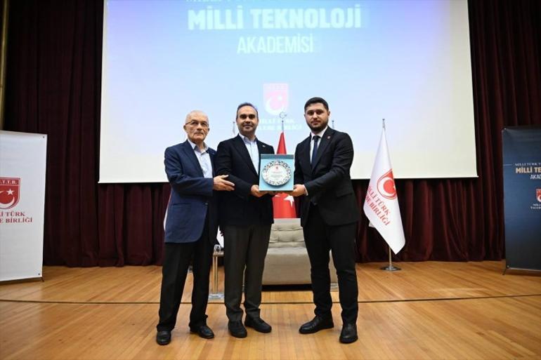 Bakan Kacır, Türkiye Yüzyılında Milli Teknoloji Akademisi programına katıldı