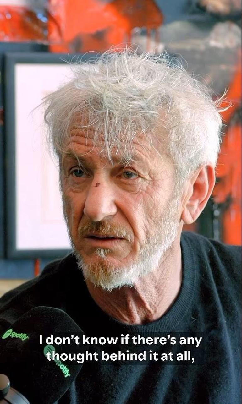 Ünlü oyuncuya bir haller oldu Sanki bir anda yıllarca yaşlanmış… 90 yaşındaki babam ondan genç duruyor’