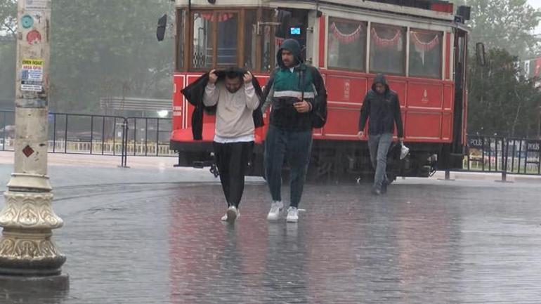 Sağanak ve fırtınaya dikkat Turuncu ve sarı kodlu alarm... Uyarılar art arda geldi