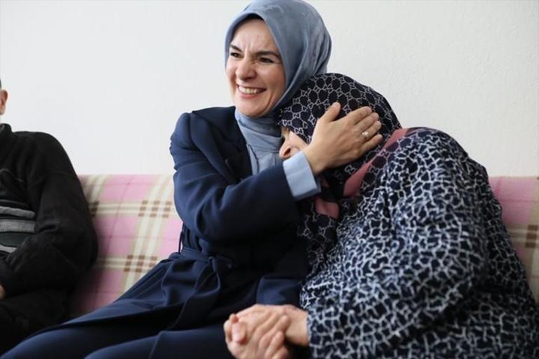70 yıllık evli çifte Bakan Göktaştan ziyaret