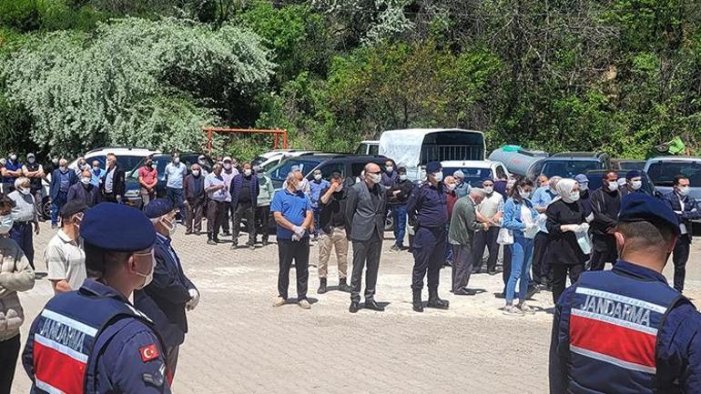 Kene kabusu geri döndü 1,5 yaşındaki Metehan KKKA kurbanı oldu... Cenazede herkes maske taktı