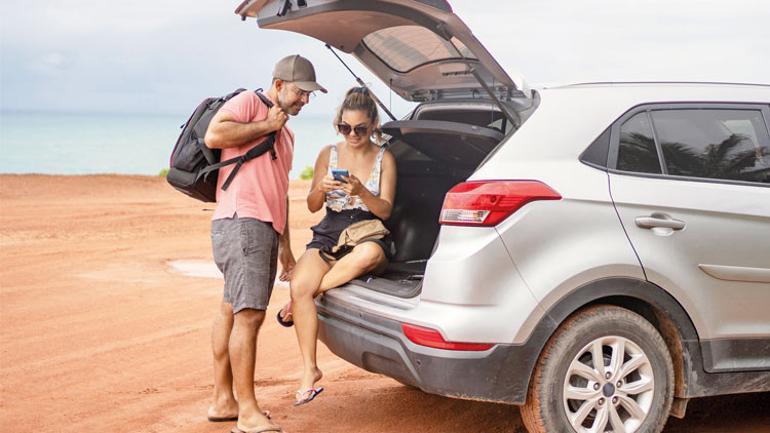 Uçak, otobüs, YHT ve araç kiralama fiyatlarını karşılaştırdık: Ulaşımda bayram tarifesi