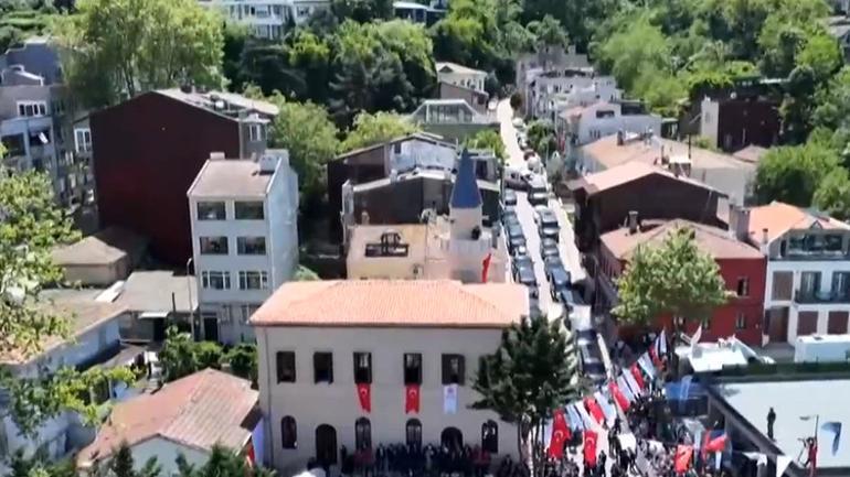  Bu ibadethanenin yapımında emeği geçen herkesi minnetle anıyorum